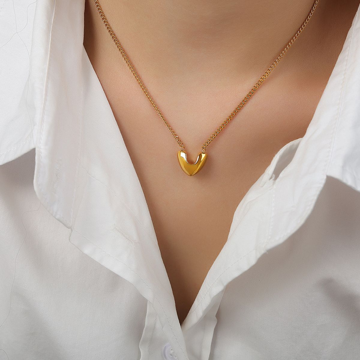 Gold-Plated Heart Pendant Necklace apparel & accessories