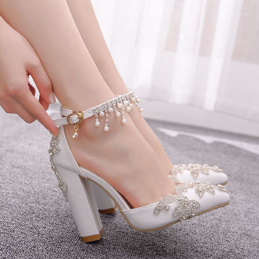 White Pointed Crystal Wedding Shoes Chunky Heel Shoes & Bags