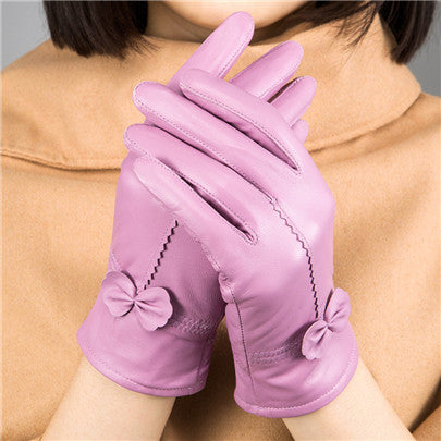 Woman Gloves apparels & accessories