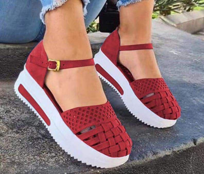 Summer New Fashion Word Buckle With Thick Bottom Toe Cap Sandals For Women Shoes & Bags