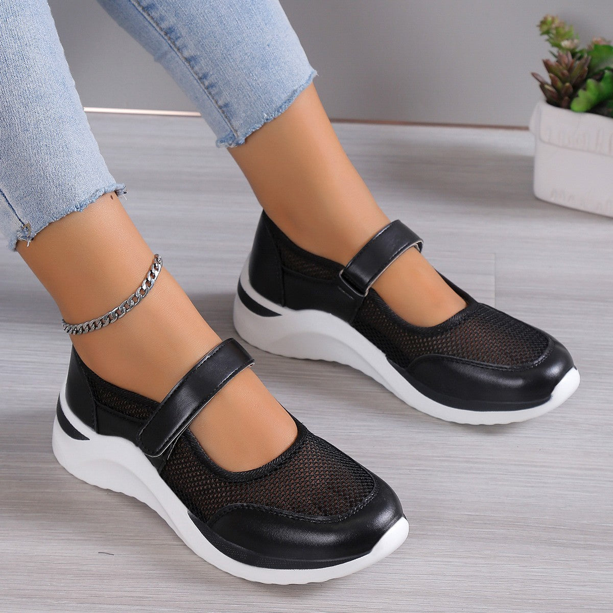 Women's Thick Bottom Breathable Velcro Shoes Shoes & Bags