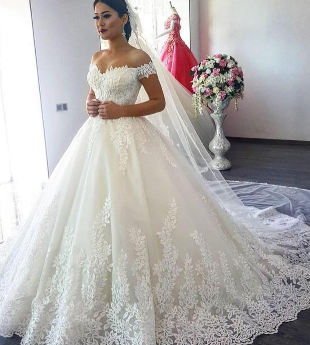 Customized Foreign Trade Master Wedding Dress apparel & accessories