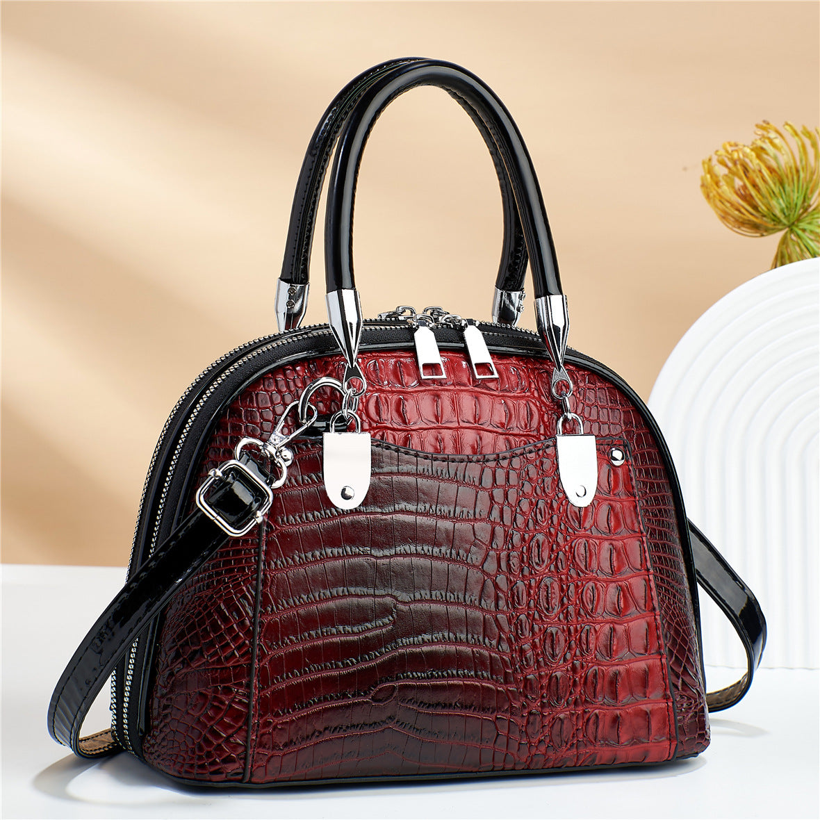 Women's Retro Fashion Elegance Handbag apparel & accessories