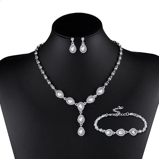 The bride jewelry suite Earrings Necklace Jewelry