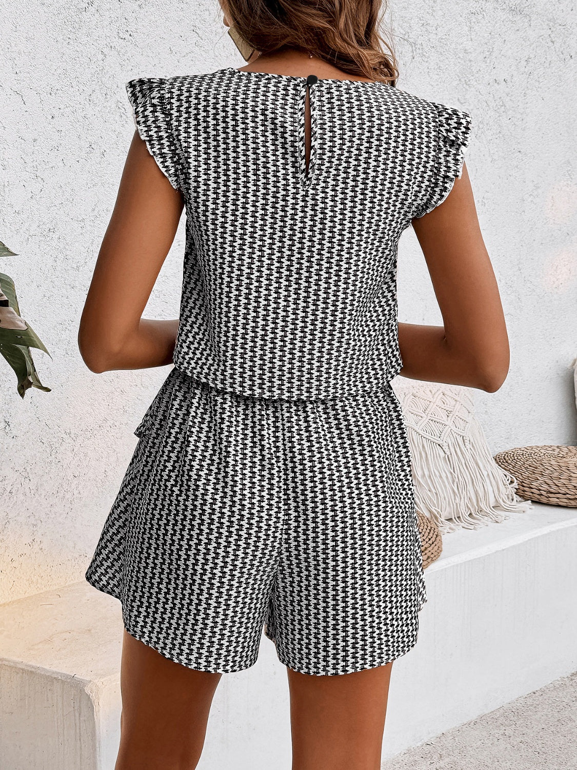 Printed Round Neck Top and Layered Shorts Set Bottom wear