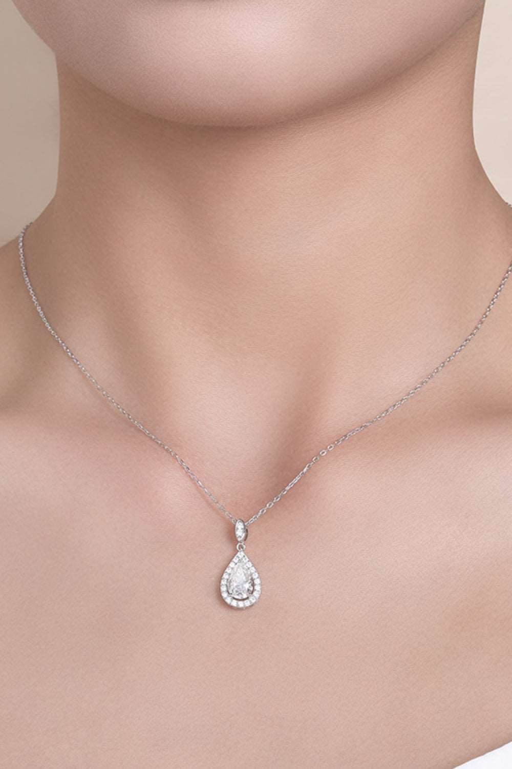 1.5 Carat Moissanite Sterling Silver Teardrop Necklace Jewelry