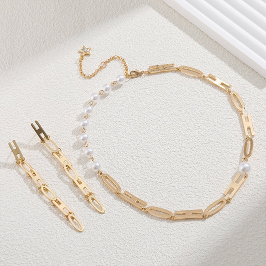 Gold-Plated Pearl Necklace apparel & accessories