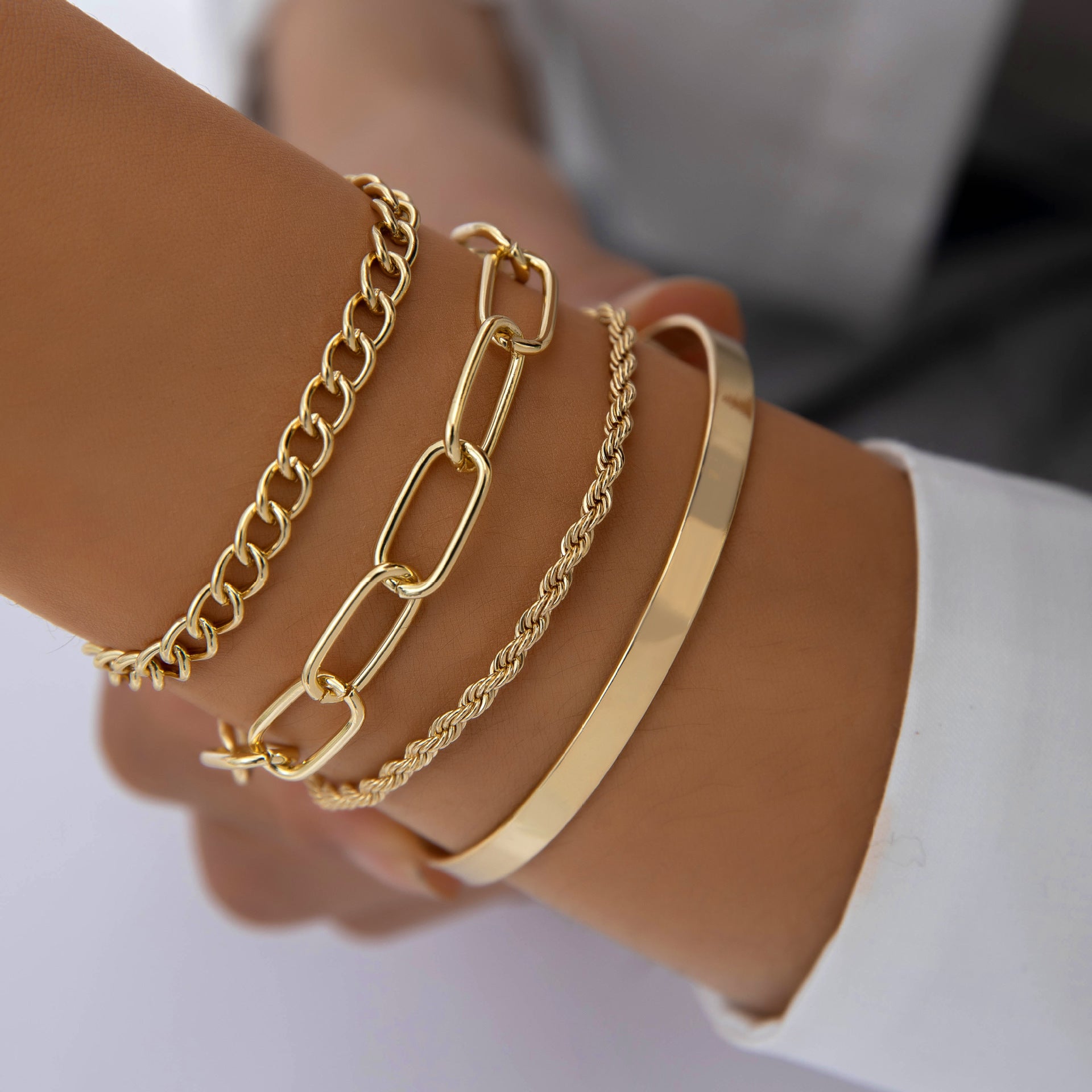 Exaggerated And Minimalist Gold Thick Chain Bracelet Set Of Four Pieces Jewelry