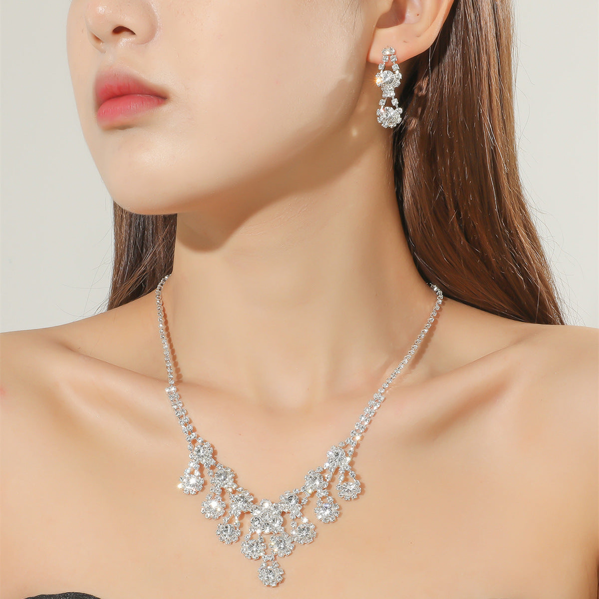 Fashion Simple Rhinestone Necklace Ear Stud Jewelry