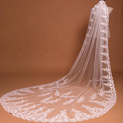 Long tail lace veil apparel & accessories