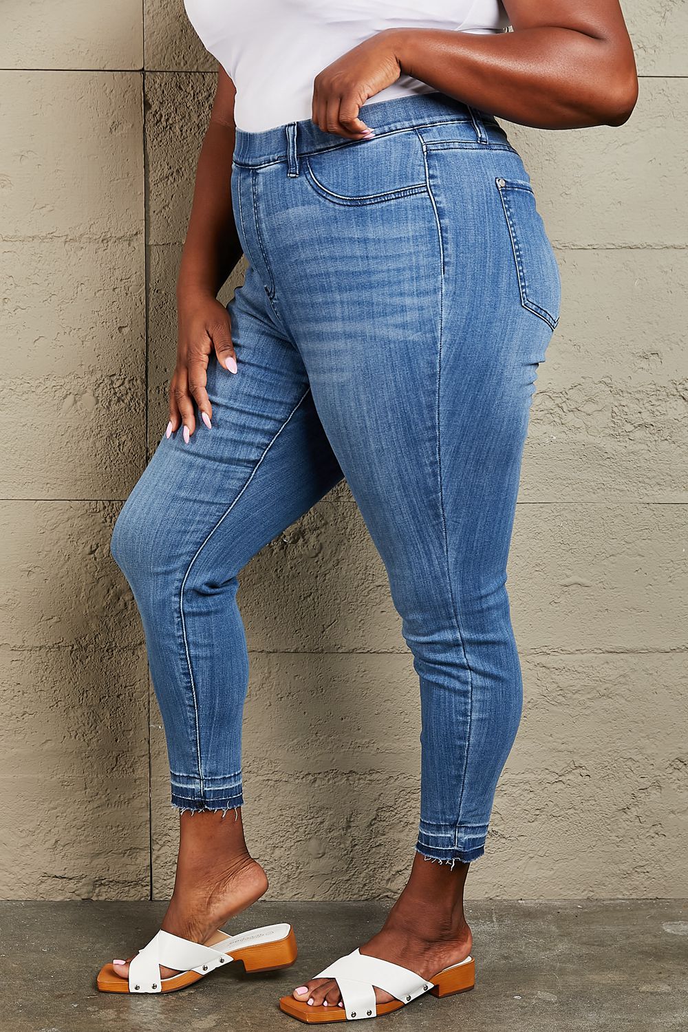 Judy Blue Janavie Full Size High Waisted Pull On Skinny Jeans Bottom wear