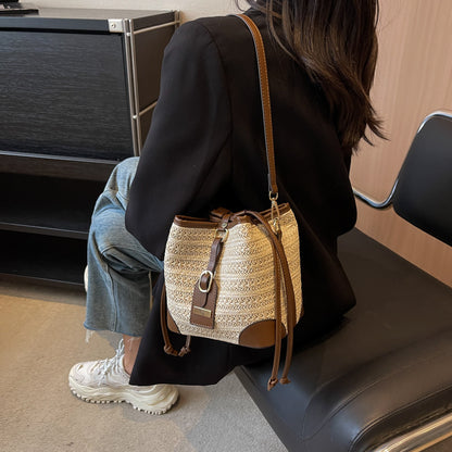 Straw Plaited Pull-belt Shoulder Messenger Bag apparel & accessories