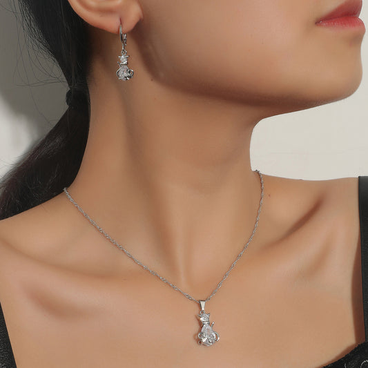 Women's Affordable Luxury Fashion Ear Clip Clavicle Chain Jewelry