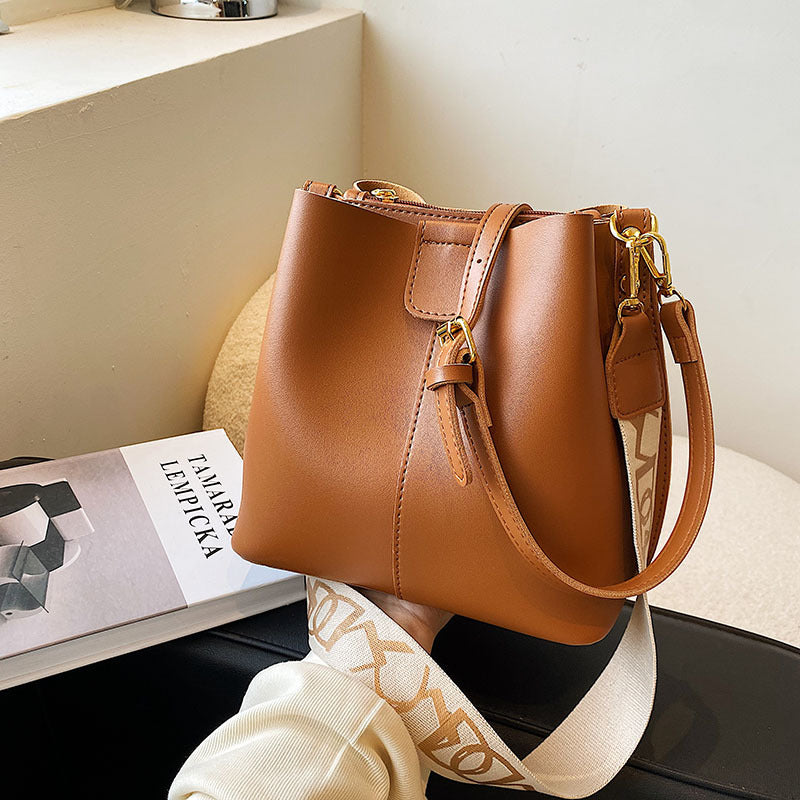 French Minority Design Simple Wide Shoulder Strap Bucket Bags Female apparel & accessories