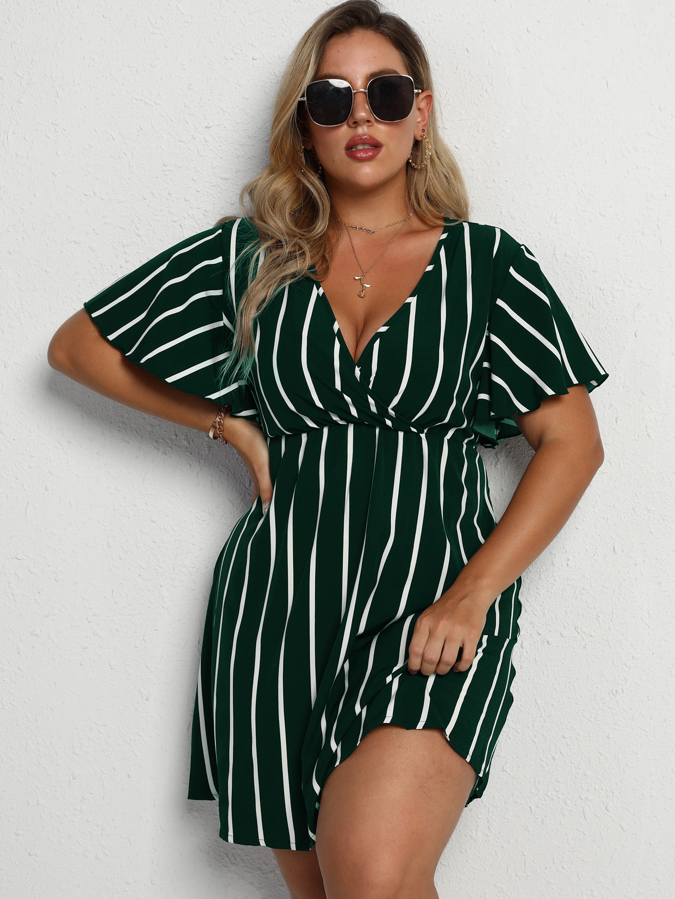 Plus Size Women's Loose V-Neck Patchwork Striped Dress Dresses & Tops