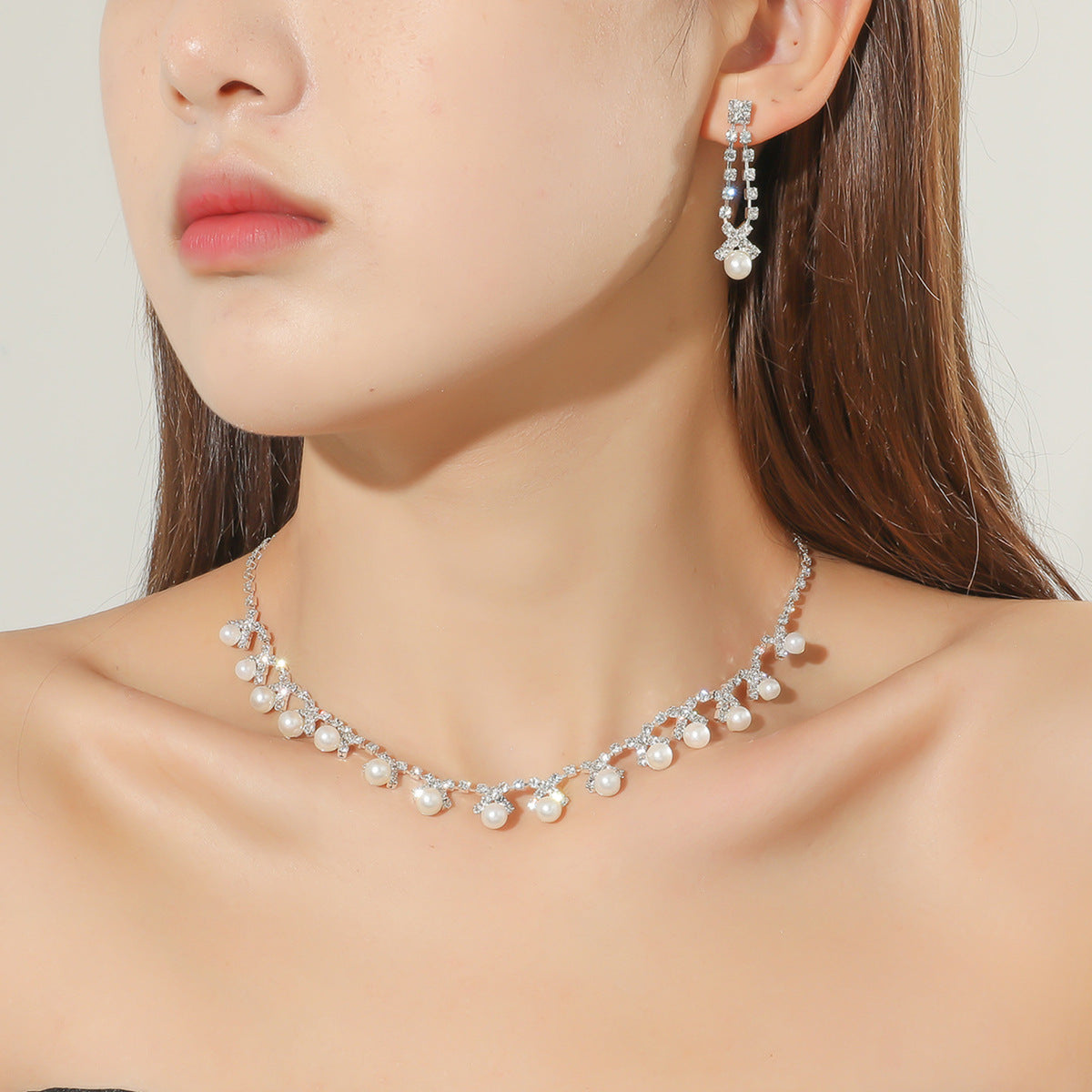 Fashion Simple Rhinestone Necklace Ear Stud Jewelry