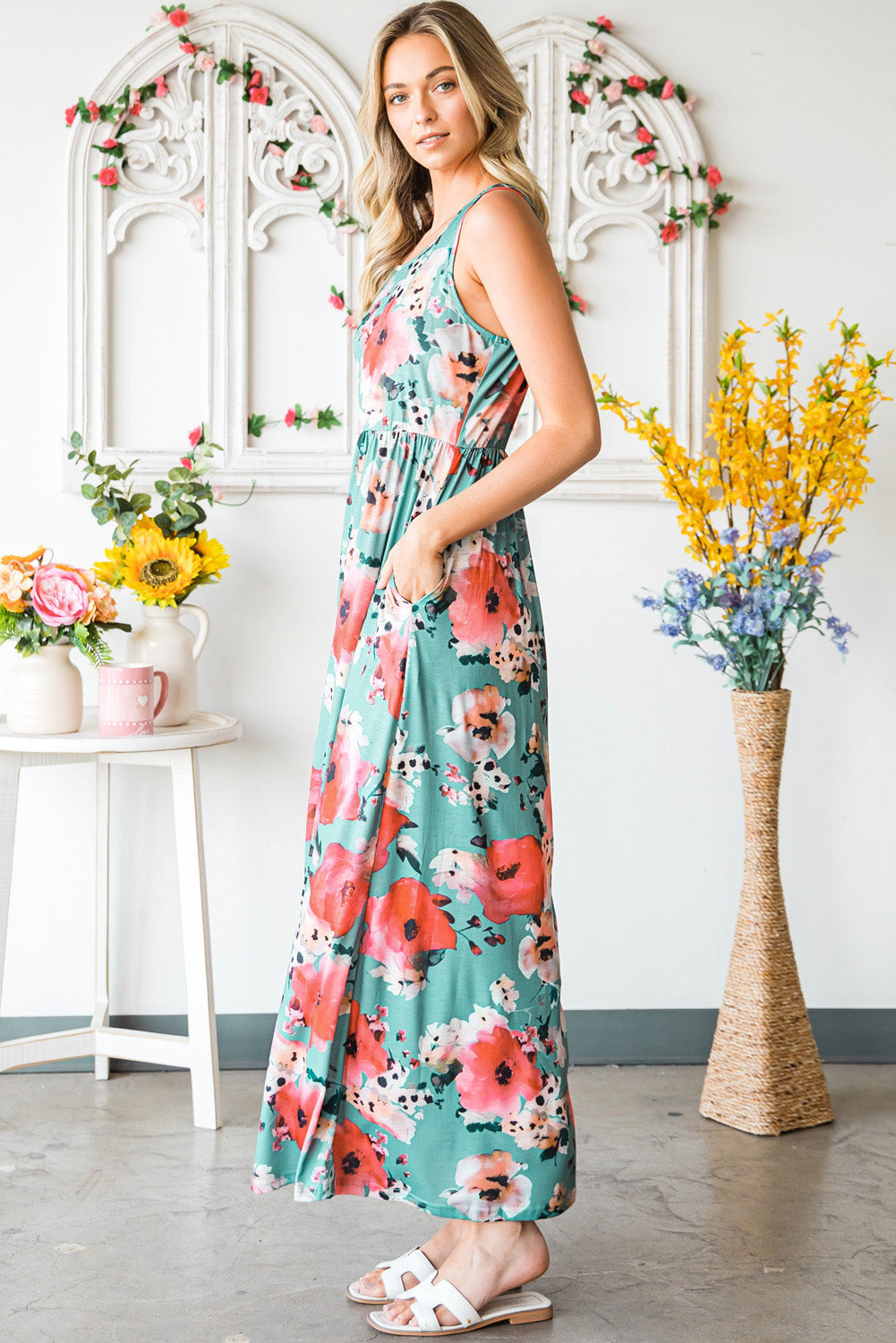 Floral Sleeveless Maxi Dress with Pockets apparel & accessories