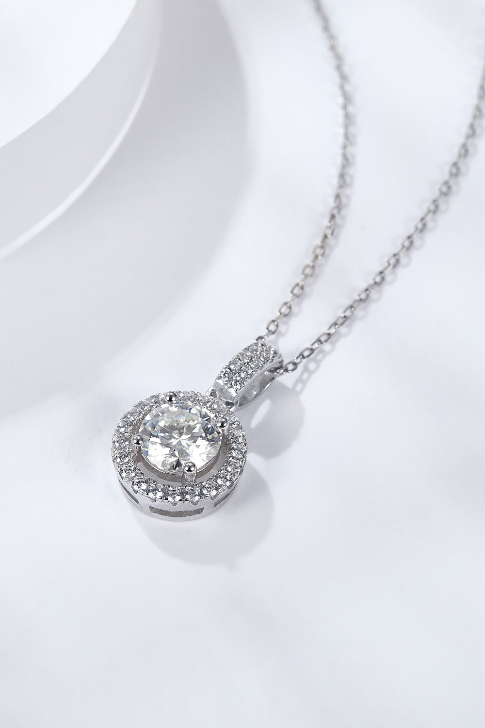 2 Carat Moissanite Round Pendant Necklace apparel & accessories