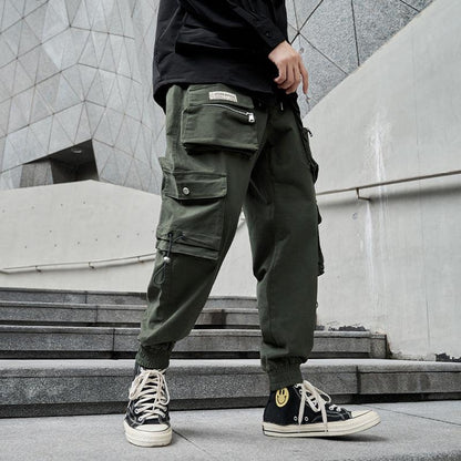 Men's Loose-fit Tapered Trousers Pants & Jeans